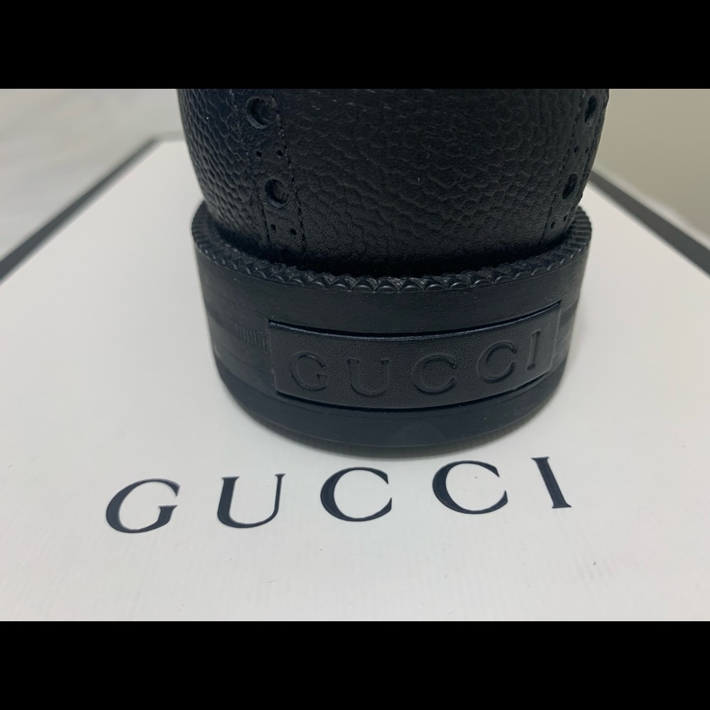 % authentic Gucci leather men shoes - Picture 6 of 8